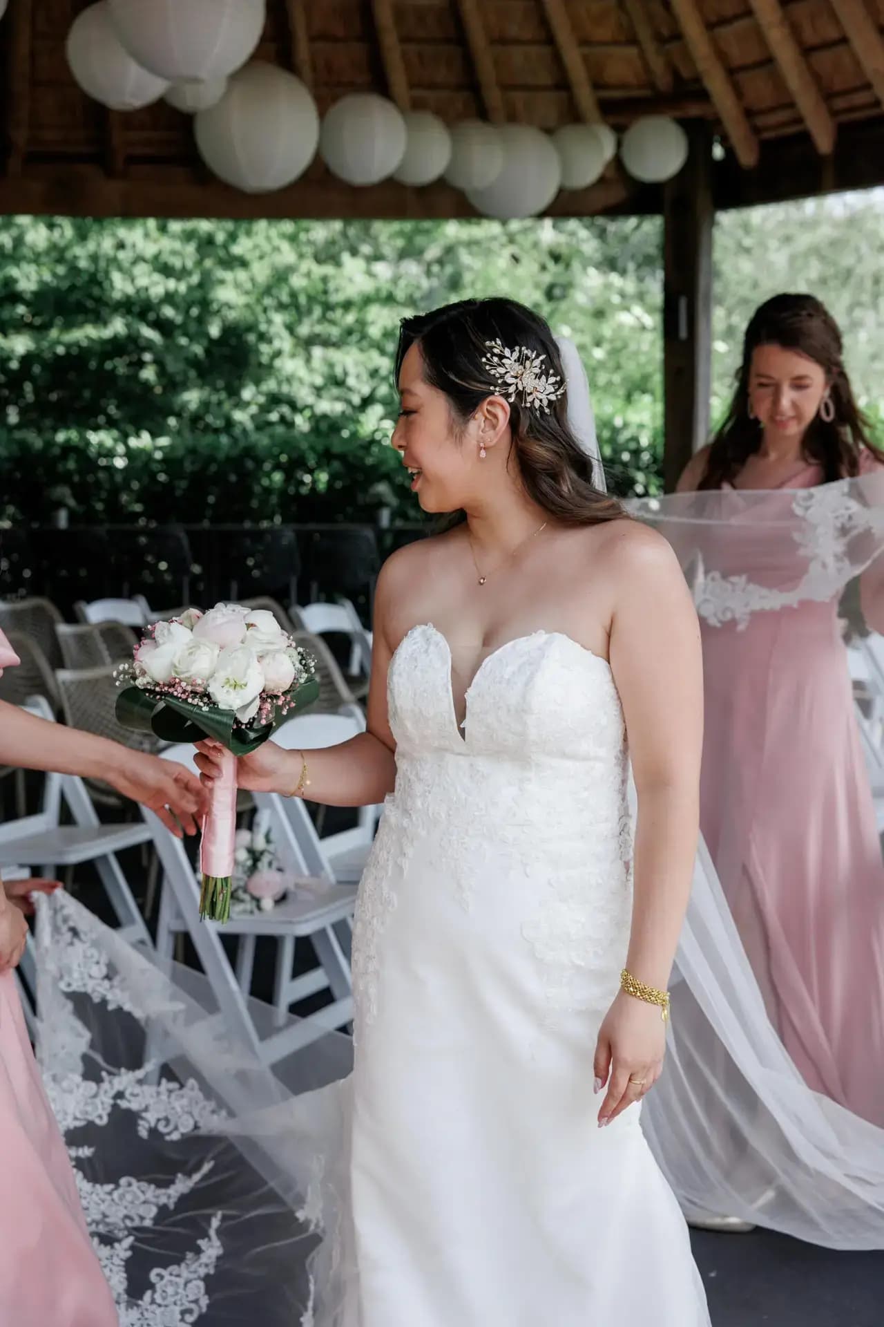 A joyful day where every detail was made for the two of them.