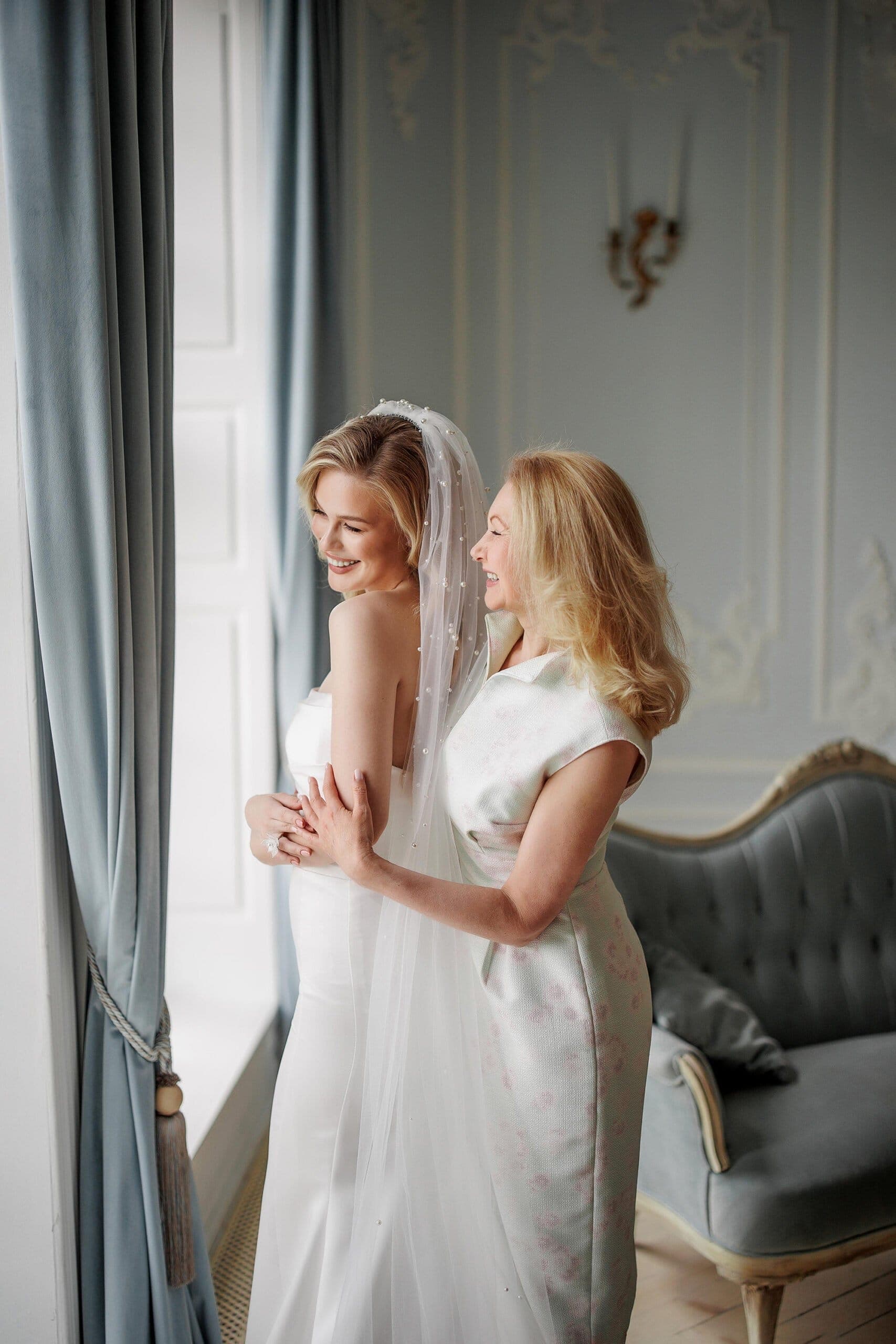 An intimate ceremony where every glance felt unhurried and sincere.