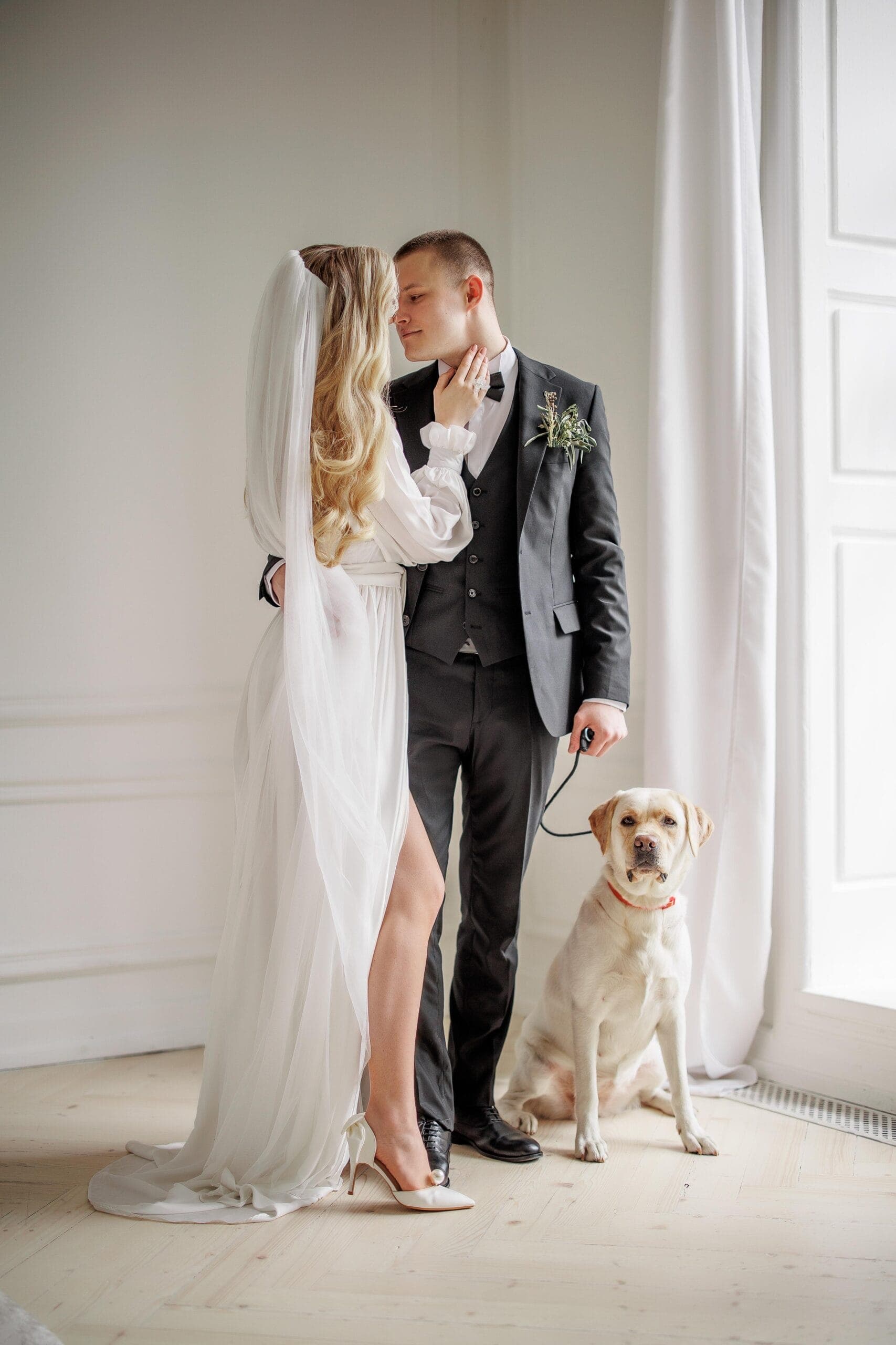 An intimate ceremony where every glance felt unhurried and sincere.