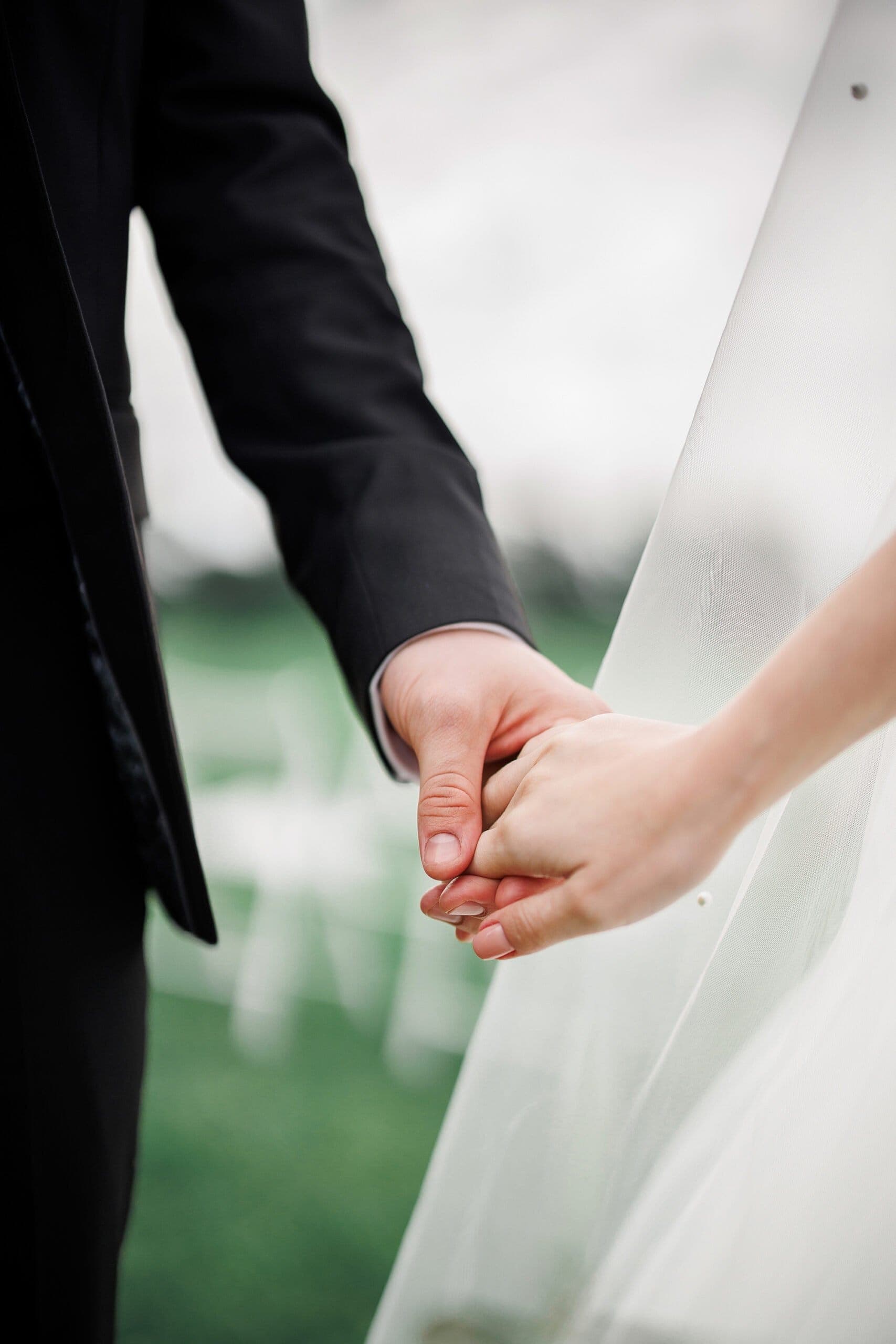 An intimate ceremony where every glance felt unhurried and sincere.