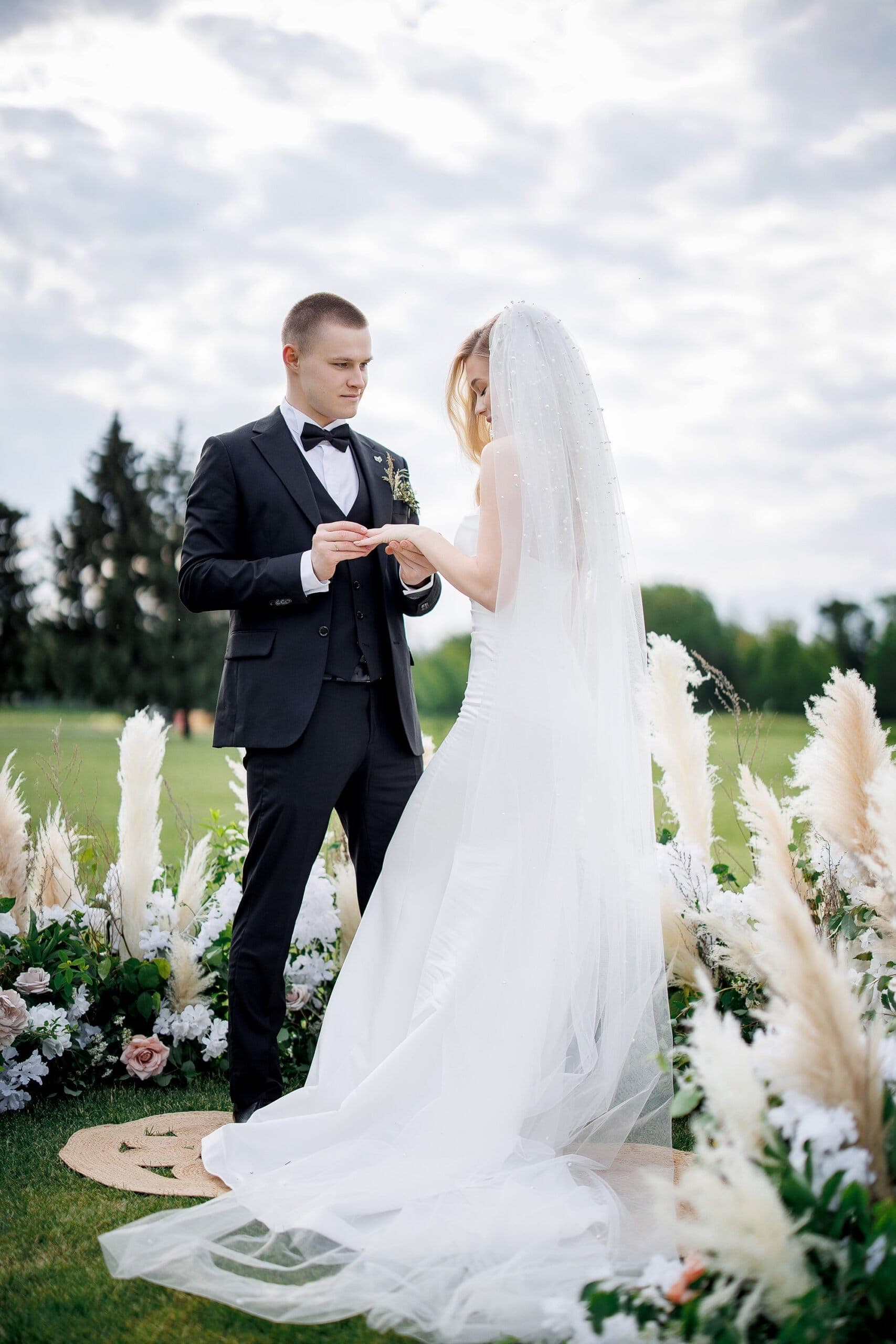 An intimate ceremony where every glance felt unhurried and sincere.