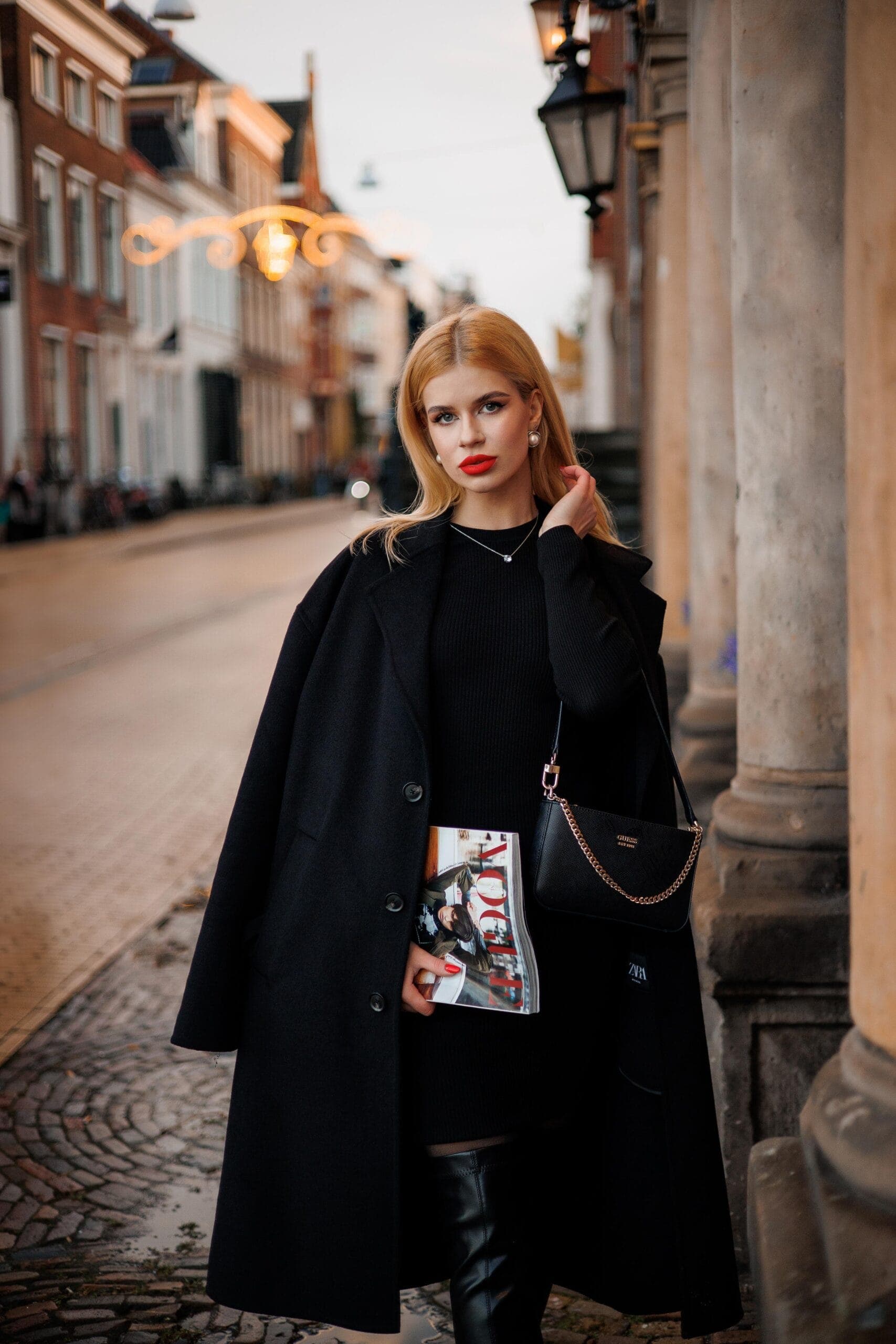 Portrait photographer Groningen: editorial portrait in natural light