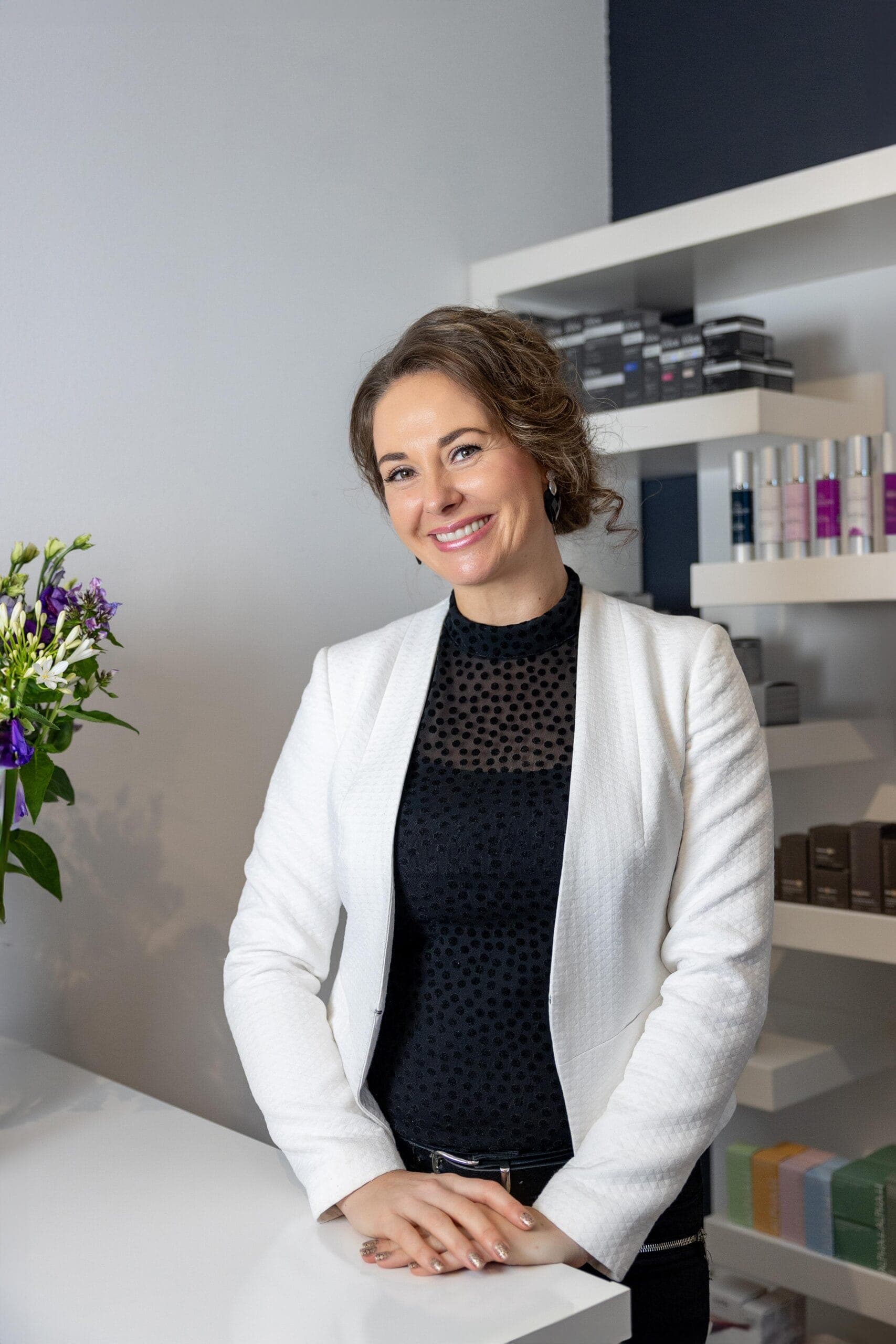 Business portraits for LinkedIn, websites and profiles that need to feel human.