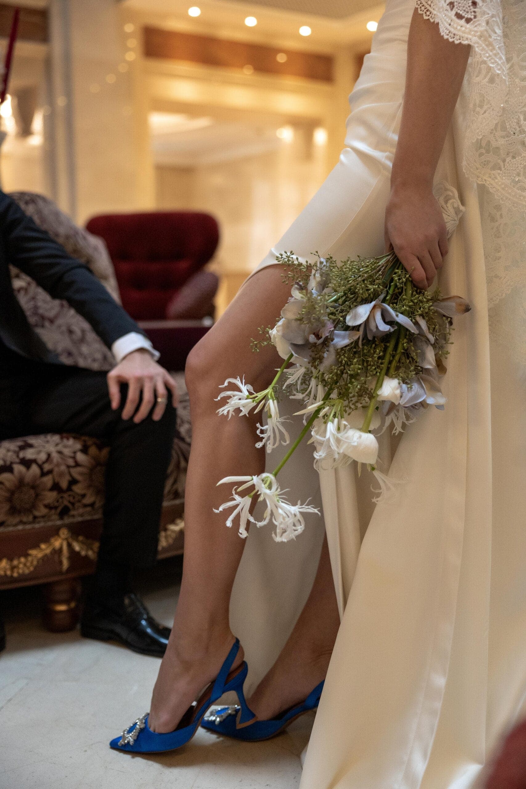 City light, close family, and a day woven with small, perfect details.