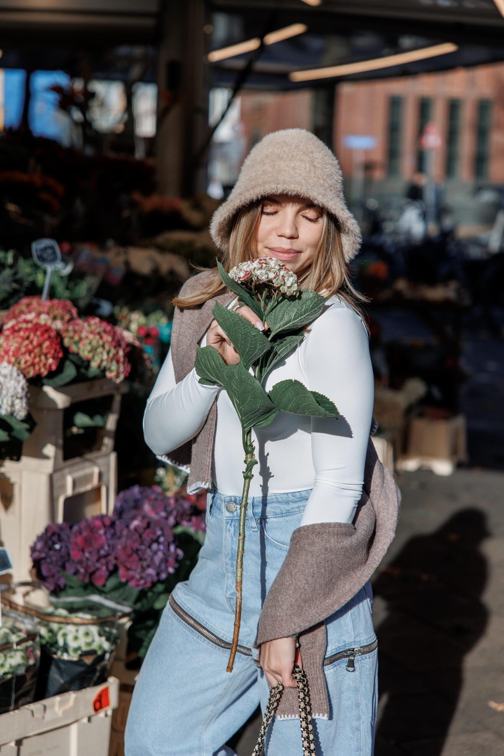 Lifestyle portraits that capture personality without performance.
