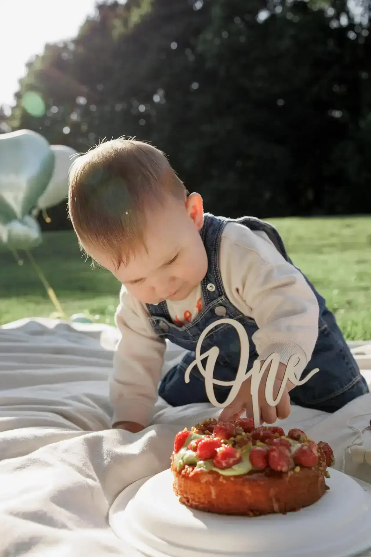 A family session full of warmth and small, true moments.
