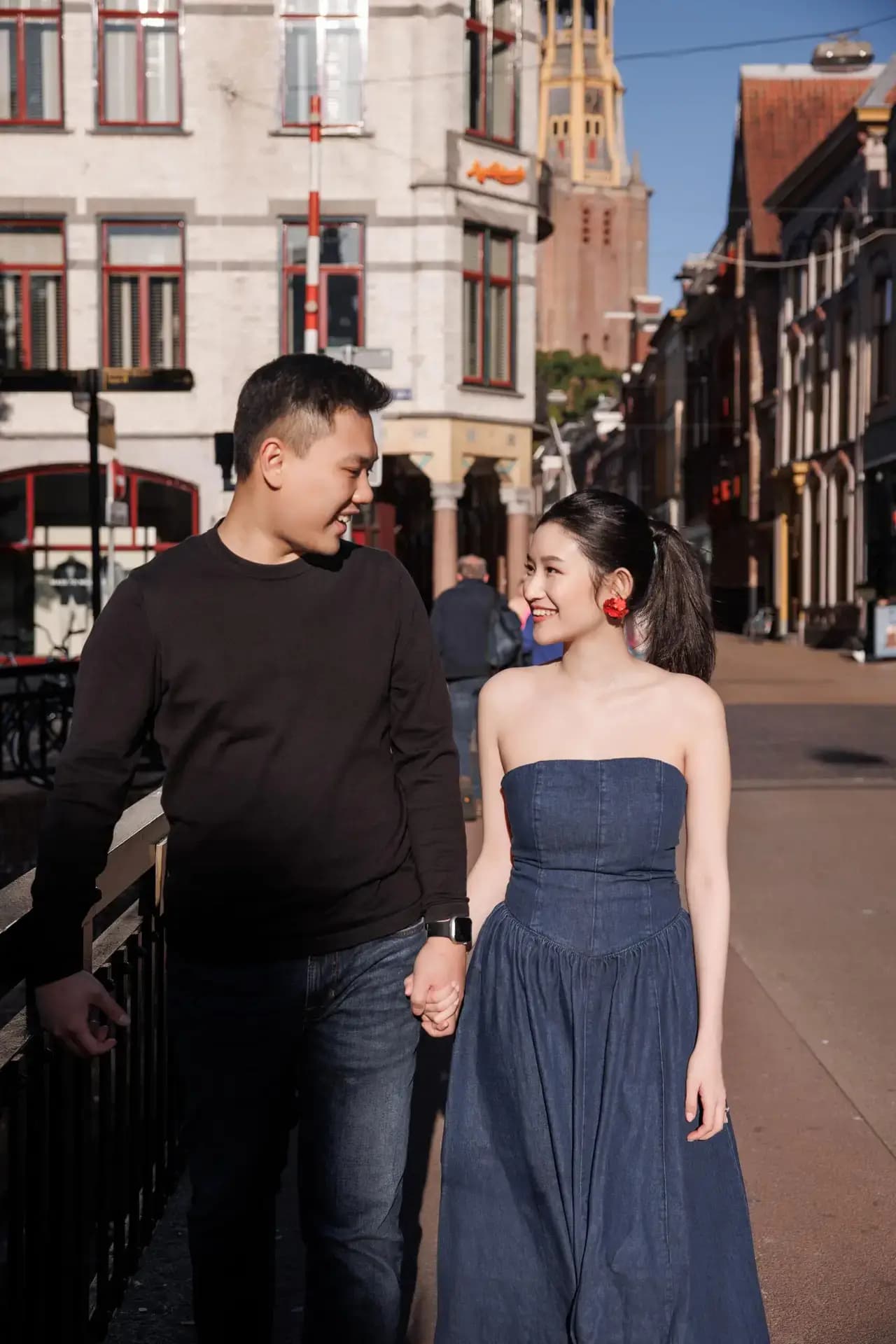 A relaxed walk through the city became one of their favourite photographs.