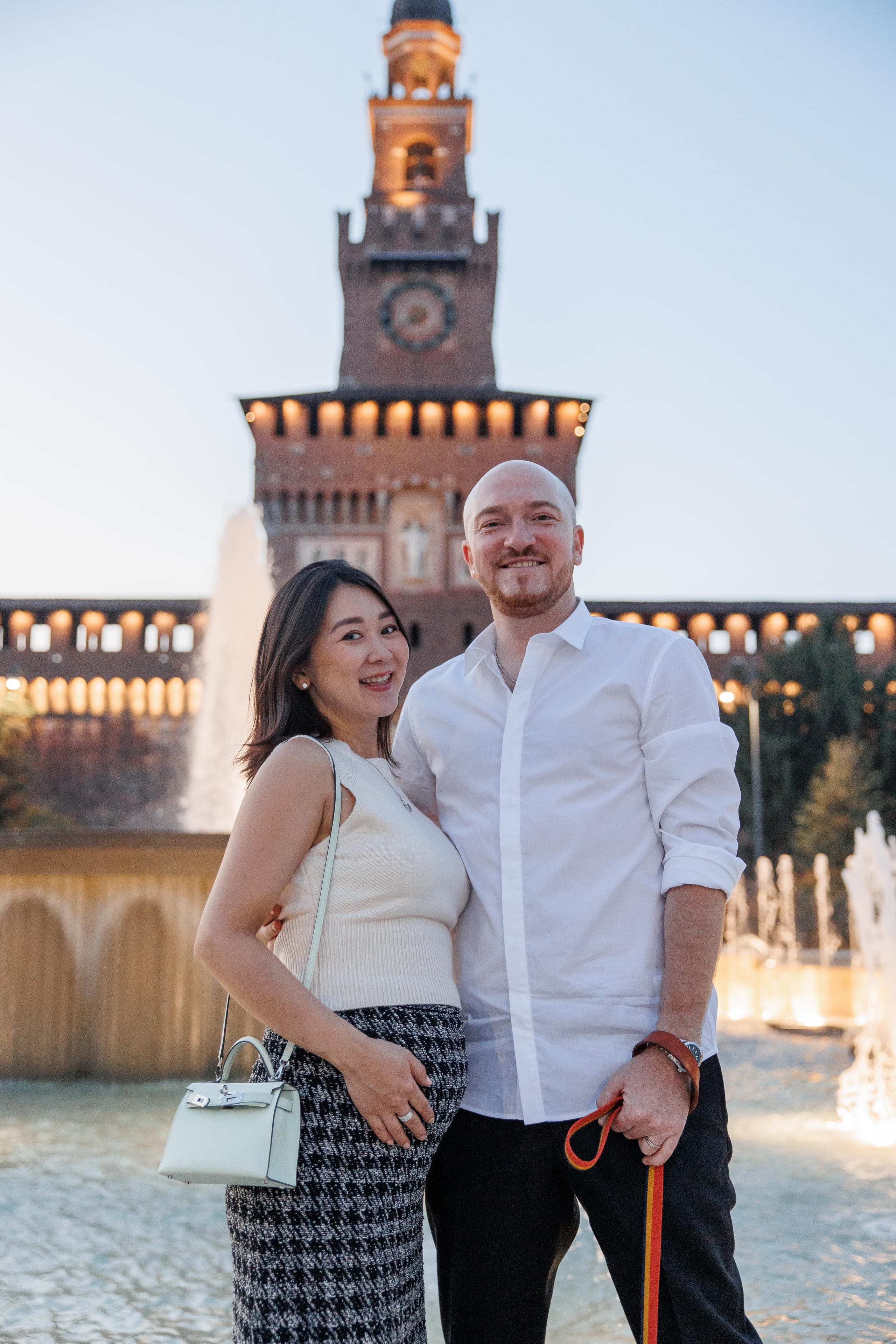 A joyful couple session among Milan's iconic landmarks, celebrating love and new beginnings.
