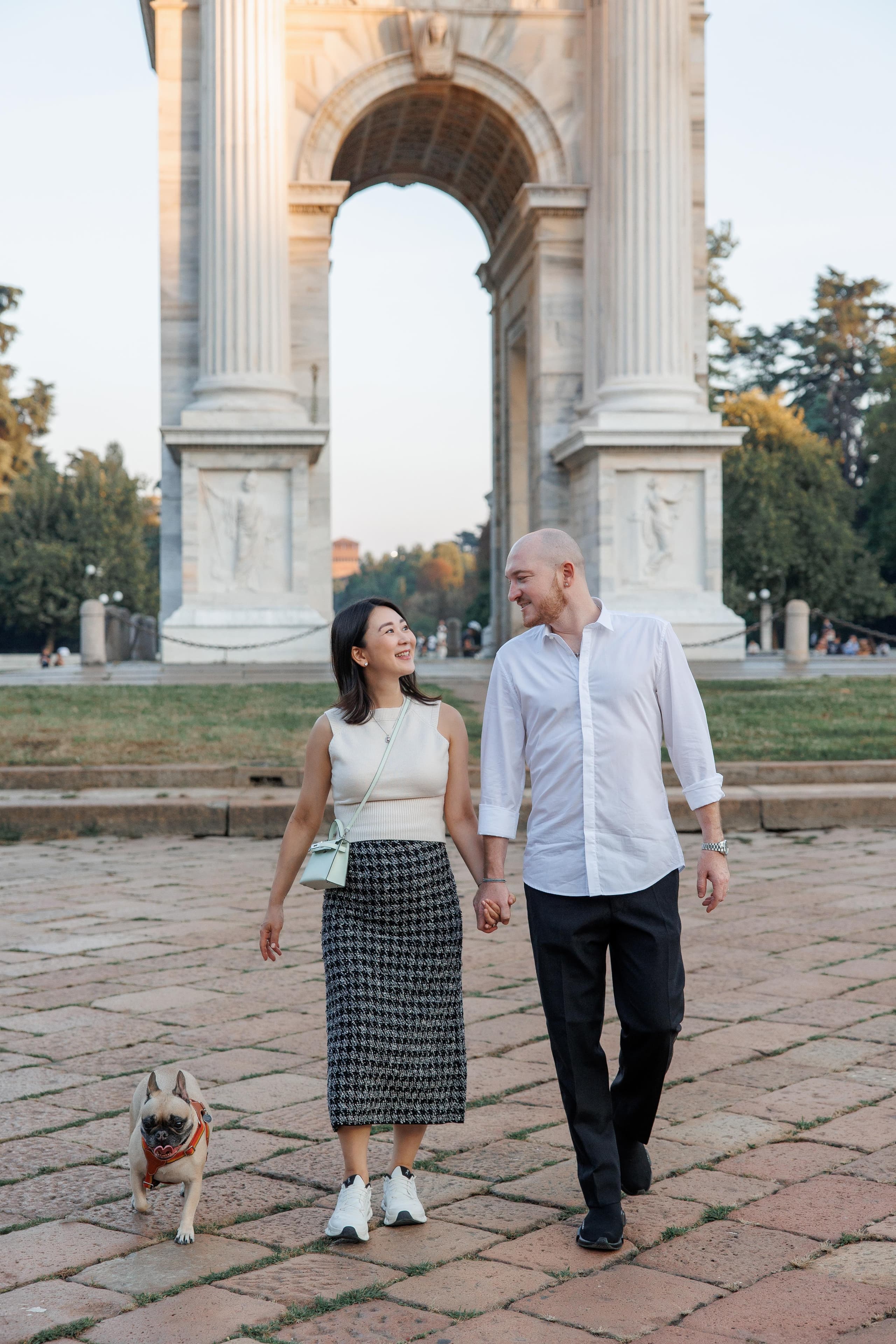 A joyful couple session among Milan's iconic landmarks, celebrating love and new beginnings.