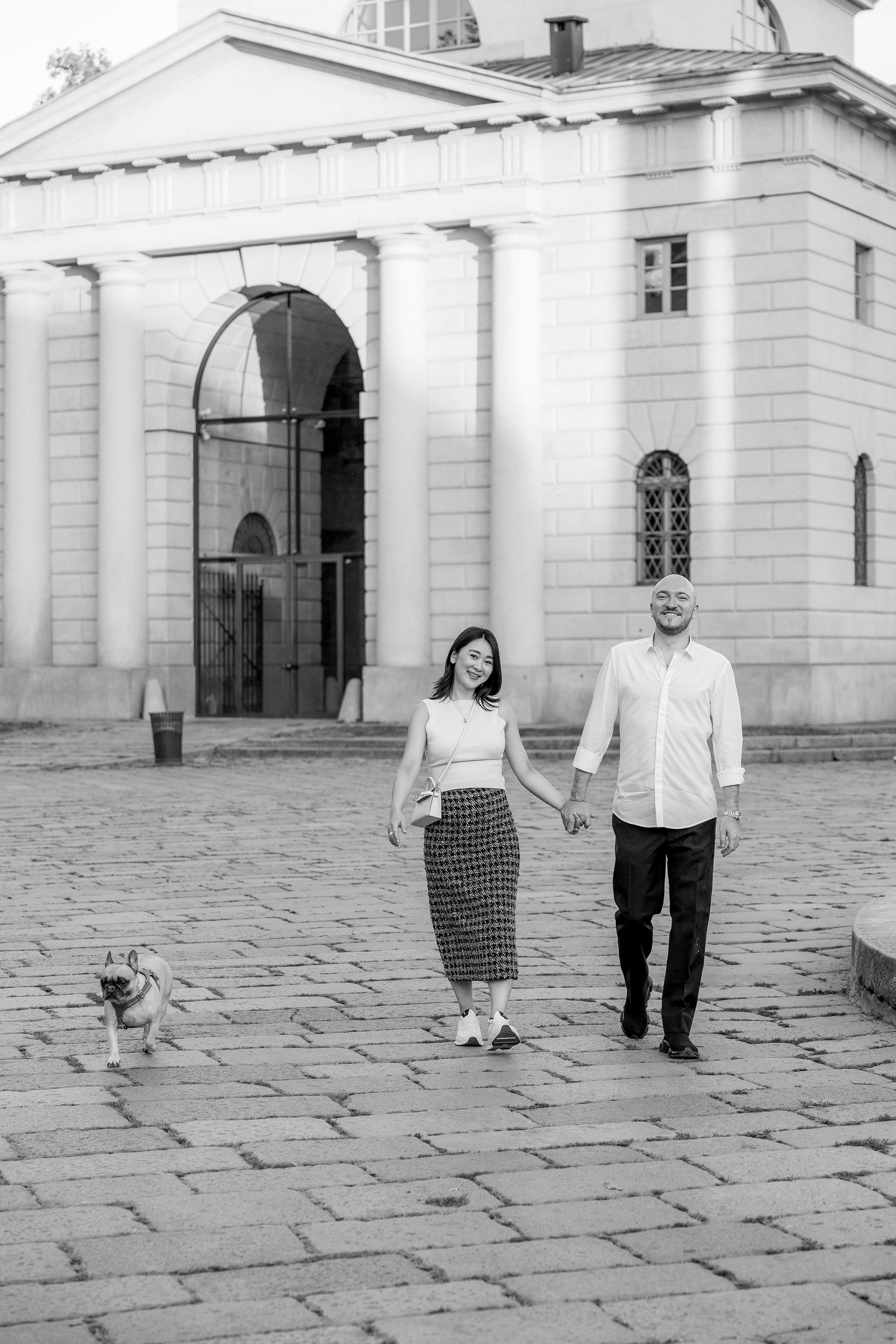A joyful couple session among Milan's iconic landmarks, celebrating love and new beginnings.